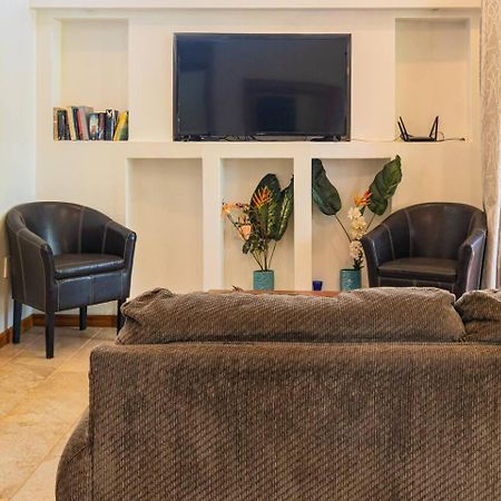 Surfside Apartments - Mal Pais Malpaís Eksteriør billede