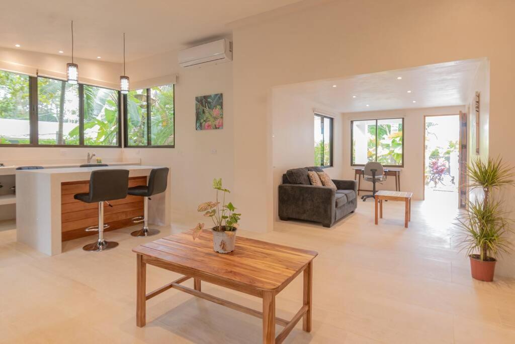 Surfside Apartments - Mal Pais Malpaís Eksteriør billede