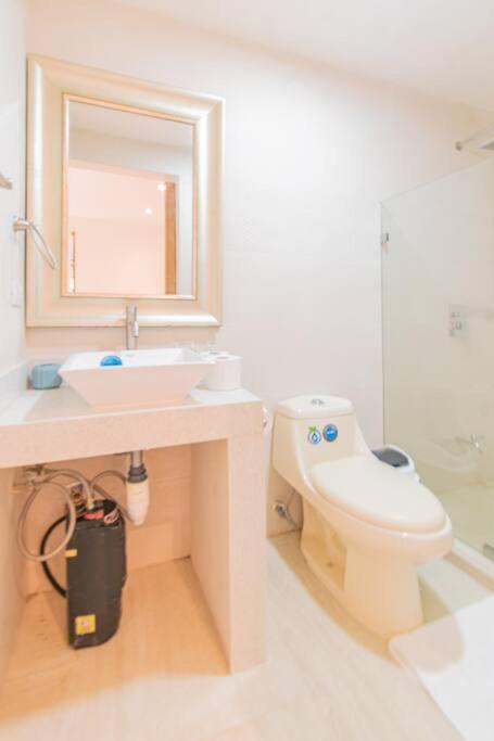 Surfside Apartments - Mal Pais Malpaís Eksteriør billede