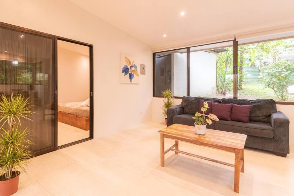 Surfside Apartments - Mal Pais Malpaís Eksteriør billede