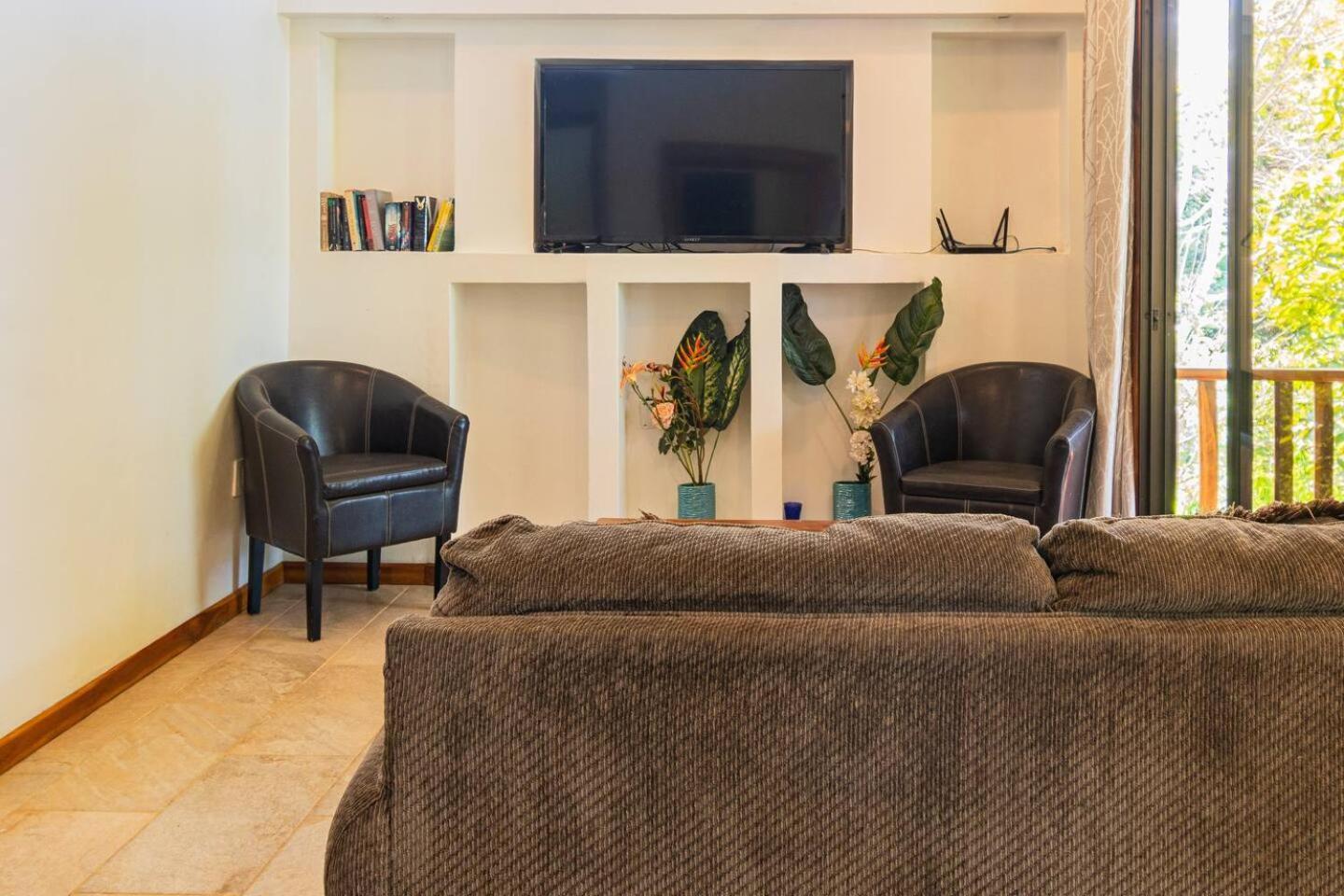 Surfside Apartments - Mal Pais Malpaís Eksteriør billede
