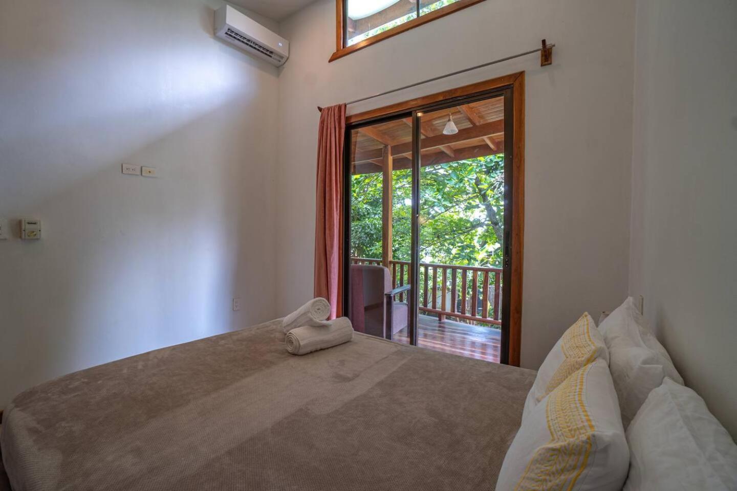 Surfside Apartments - Mal Pais Malpaís Eksteriør billede